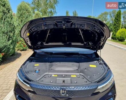 Синий Skywell ET5, объемом двигателя 0 л и пробегом 9 тыс. км за 17750 $, фото 36 на Automoto.ua