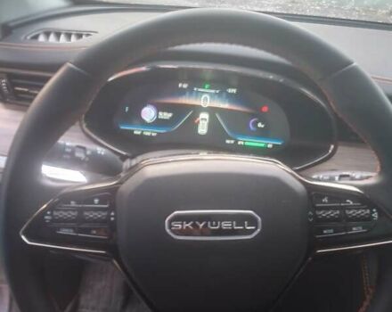 Синий Skywell ET5, объемом двигателя 0 л и пробегом 10 тыс. км за 20000 $, фото 5 на Automoto.ua