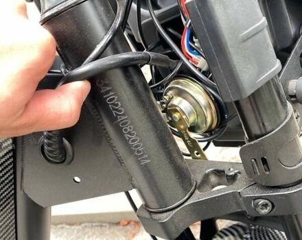 Черный Sur-Ron X, объемом двигателя 0 л и пробегом 1 тыс. км за 1568 $, фото 3 на Automoto.ua