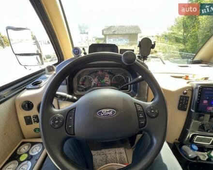 Белый Thor Axis, объемом двигателя 6.76 л и пробегом 35 тыс. км за 66500 $, фото 31 на Automoto.ua