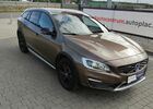 Вольво V60 Cross Country, об'ємом двигуна 1.97 л та пробігом 201 тис. км за 13348 $, фото 2 на Automoto.ua