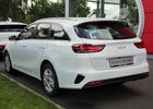 Білий Кіа Ceed SW, об'ємом двигуна 1.6 л та пробігом 10 тис. км за 28825 $, фото 1 на Automoto.ua