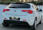 Білий Альфа Ромео Giulietta, об'ємом двигуна 1.37 л та пробігом 187 тис. км за 6455 $, фото 7 на Automoto.ua