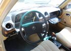 Мерседес 200 1983 в Европе на Automoto.ua Оранжевый Мерседес 200, объемом двигателя 1.97 л и пробегом 160 тыс. км за 8273 $, фото 10 на Automoto.ua