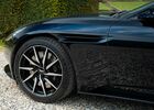 Синий Астон Мартин DB11, объемом двигателя 3.98 л и пробегом 42 тыс. км за 155867 $, фото 6 на Automoto.ua