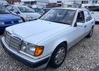 Мерседес 200 1991 в Европе на Automoto.ua Белый Мерседес 200, объемом двигателя 2 л и пробегом 200 тыс. км за 4141 $, фото 1 на Automoto.ua