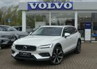 Білий Вольво V60 Cross Country, об'ємом двигуна 1.97 л та пробігом 3 тис. км за 52179 $, фото 1 на Automoto.ua