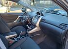 Тойота Версо 2012 у Європі на Automoto.ua Сірий Тойота Версо, об'ємом двигуна 2 л та пробігом 178 тис. км за 7223 $, фото 5 на Automoto.ua