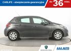 Пежо 208, объемом двигателя 1.2 л и пробегом 52 тыс. км за 7559 $, фото 6 на Automoto.ua