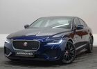 Синій Ягуар XE, об'ємом двигуна 2 л та пробігом 75 тис. км за 31408 $, фото 1 на Automoto.ua