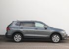 Фольксваген Tiguan Allspace 2024 у Європі на Automoto.ua Сірий Фольксваген Tiguan Allspace, об'ємом двигуна 1.5 л та пробігом 14 тис. км за 52257 $, фото 1 на Automoto.ua