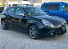 Чорний Альфа Ромео Giulietta, об'ємом двигуна 1.96 л та пробігом 311 тис. км за 6532 $, фото 4 на Automoto.ua