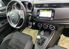 Червоний Альфа Ромео Giulietta, об'ємом двигуна 1.37 л та пробігом 58 тис. км за 16329 $, фото 9 на Automoto.ua