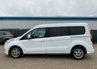 Белый Форд Grand Tourneo, объемом двигателя 1.5 л и пробегом 75 тыс. км за 25727 $, фото 6 на Automoto.ua