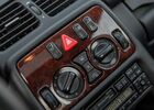 Мерседес ЦЛК-Клас 1997 у Європі на Automoto.ua Сірий Мерседес ЦЛК-Клас, об'ємом двигуна 2.3 л та пробігом 173 тис. км за 15900 $, фото 28 на Automoto.ua