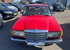 Мерседес 200 1983 в Европе на Automoto.ua Красный Мерседес 200, объемом двигателя 1.98 л и пробегом 222 тыс. км за 7831 $, фото 2 на Automoto.ua