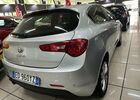 Сірий Альфа Ромео Giulietta, об'ємом двигуна 1.37 л та пробігом 120 тис. км за 10668 $, фото 8 на Automoto.ua