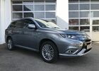 Сірий Міцубісі Outlander PHEV, об'ємом двигуна 2.36 л та пробігом 41 тис. км за 30162 $, фото 1 на Automoto.ua