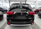 Чорний Міцубісі Outlander PHEV, об'ємом двигуна 2 л та пробігом 114 тис. км за 22865 $, фото 5 на Automoto.ua