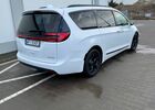 Крайслер Пасифик 2022 в Европе на Automoto.ua Белый Крайслер Пасифик, объемом двигателя 3.61 л и пробегом 100 тыс. км за 159000 $, фото 11 на Automoto.ua