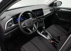 Фольксваген Ті-Рок 2024 у Європі на Automoto.ua Срібний Фольксваген Ті-Рок, об'ємом двигуна 1.5 л та пробігом 30 тис. км за 37708 $, фото 1 на Automoto.ua
