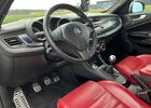 Чорний Альфа Ромео Giulietta, об'ємом двигуна 1.74 л та пробігом 70 тис. км за 16317 $, фото 8 на Automoto.ua