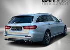 Сірий Мерседес E 250, об'ємом двигуна 1.99 л та пробігом 105 тис. км за 26982 $, фото 13 на Automoto.ua