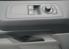 Форд Транзит Кастом 2025 в Европе на Automoto.ua Форд Транзит Кастом, объемом двигателя 2.49 л и пробегом 10 тыс. км за 41347 $, фото 19 на Automoto.ua