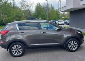 Киа Sportage, объемом двигателя 1.69 л и пробегом 255 тыс. км за 10367 $, фото 8 на Automoto.ua