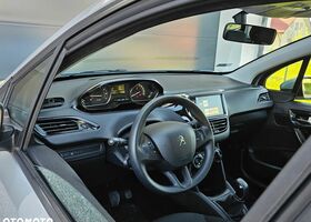 Пежо 208, объемом двигателя 1.2 л и пробегом 47 тыс. км за 6026 $, фото 8 на Automoto.ua