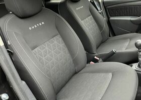 Дачия Duster, объемом двигателя 1.2 л и пробегом 118 тыс. км за 6479 $, фото 19 на Automoto.ua