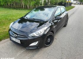 Хендай i30, об'ємом двигуна 1.59 л та пробігом 156 тис. км за 8186 $, фото 9 на Automoto.ua