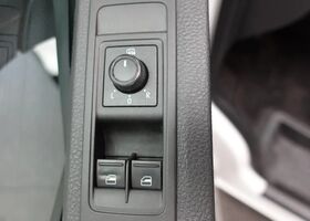 Фольксваген Transporter T6 2019 у Європі на Automoto.ua Білий Фольксваген Transporter T6, об'ємом двигуна 1.97 л та пробігом 165 тис. км за 22429 $, фото 8 на Automoto.ua