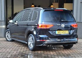 Фольксваген Туран 2017 у Європі на Automoto.ua Чорний Фольксваген Туран, об'ємом двигуна 1.4 л та пробігом 181 тис. км за 20909 $, фото 6 на Automoto.ua