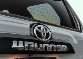 Toyota 4Runner 2017 на тест-драйве, фото 13