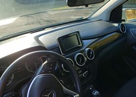 Мерседес Б-клас 2013 у Європі на Automoto.ua Білий Мерседес Б-клас, об'ємом двигуна 1 л та пробігом 182 тис. км за 7482 $, фото 10 на Automoto.ua