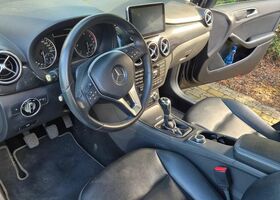 Мерседес Б-класс 2014 в Европе на Automoto.ua Мерседес Б-класс, объемом двигателя 1 л и пробегом 172 тыс. км за 8959 $, фото 7 на Automoto.ua