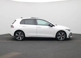 Фольксваген Golf GTE 2025 в Европе на Automoto.ua Белый Фольксваген Golf GTE, объемом двигателя 1.5 л и пробегом 26 тыс. км за 55800 $, фото 5 на Automoto.ua