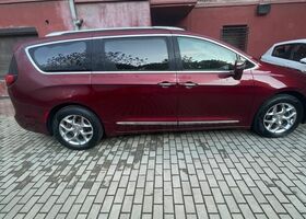 Крайслер Pacifica, об'ємом двигуна 3.61 л та пробігом 119 тис. км за 23758 $, фото 8 на Automoto.ua