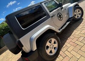 Джип Вранглер 2008 в Европе на Automoto.ua Серебряный Джип Вранглер, объемом двигателя 2.78 л и пробегом 203 тыс. км за 18049 $, фото 6 на Automoto.ua