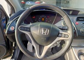 Хонда Цивик, объемом двигателя 1.8 л и пробегом 203 тыс. км за 4017 $, фото 8 на Automoto.ua