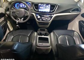 Крайслер Pacifica, об'ємом двигуна 3.6 л та пробігом 101 тис. км за 21598 $, фото 6 на Automoto.ua