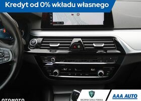 БМВ 5 Серія, об'ємом двигуна 2 л та пробігом 191 тис. км за 20086 $, фото 12 на Automoto.ua