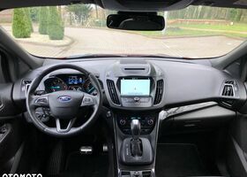 Форд Куга, объемом двигателя 2 л и пробегом 89 тыс. км за 16587 $, фото 6 на Automoto.ua