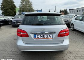 Мерседес Б-класс 2014 в Европе на Automoto.ua Серый Мерседес Б-класс, объемом двигателя 1 л и пробегом 137 тыс. км за 7870 $, фото 3 на Automoto.ua