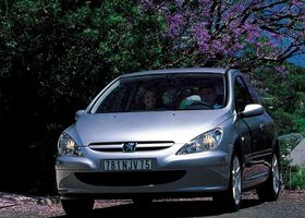 Пежо 307, Хетчбек 2001 - 2008 2.0 i 16V MT 3-door (137 Hp)