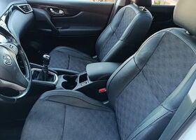 Ниссан Кашкай 2014 в Европе на Automoto.ua Белый Ниссан Кашкай, объемом двигателя 1.46 л и пробегом 201 тыс. км за 11556 $, фото 9 на Automoto.ua