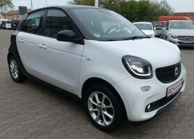 Білий Смарт Forfour, об'ємом двигуна 0.9 л та пробігом 97 тис. км за 8627 $, фото 7 на Automoto.ua