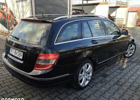 Мерседес Ц-Класс 2008 в Европе на Automoto.ua Черный Мерседес Ц-Класс, объемом двигателя 1 л и пробегом 227 тыс. км за 28500 $, фото 3 на Automoto.ua