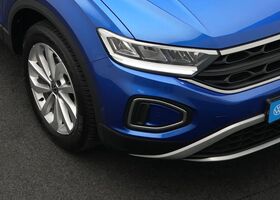 Фольксваген Ті-Рок 2024 у Європі на Automoto.ua Синій Фольксваген Ті-Рок, об'ємом двигуна 1 л та пробігом 25 тис. км за 34264 $, фото 10 на Automoto.ua
